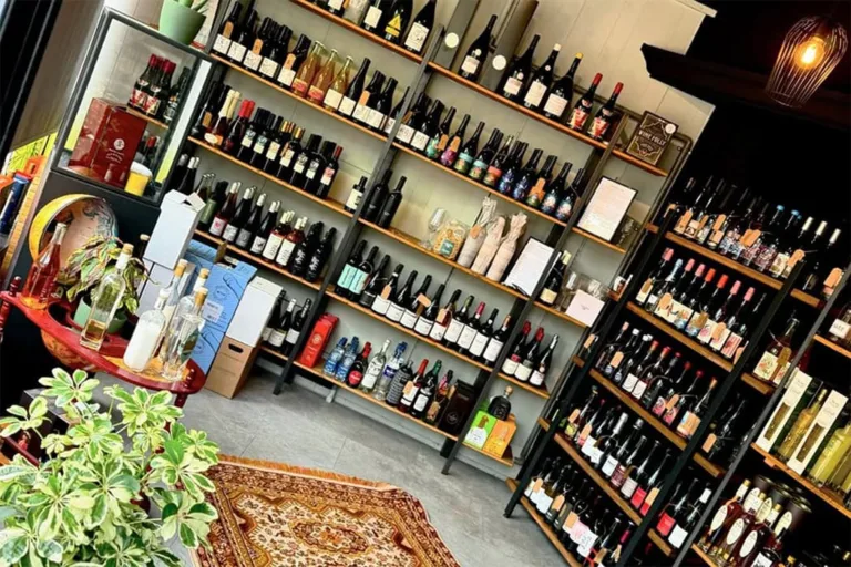 Satiata Wine & Liquor