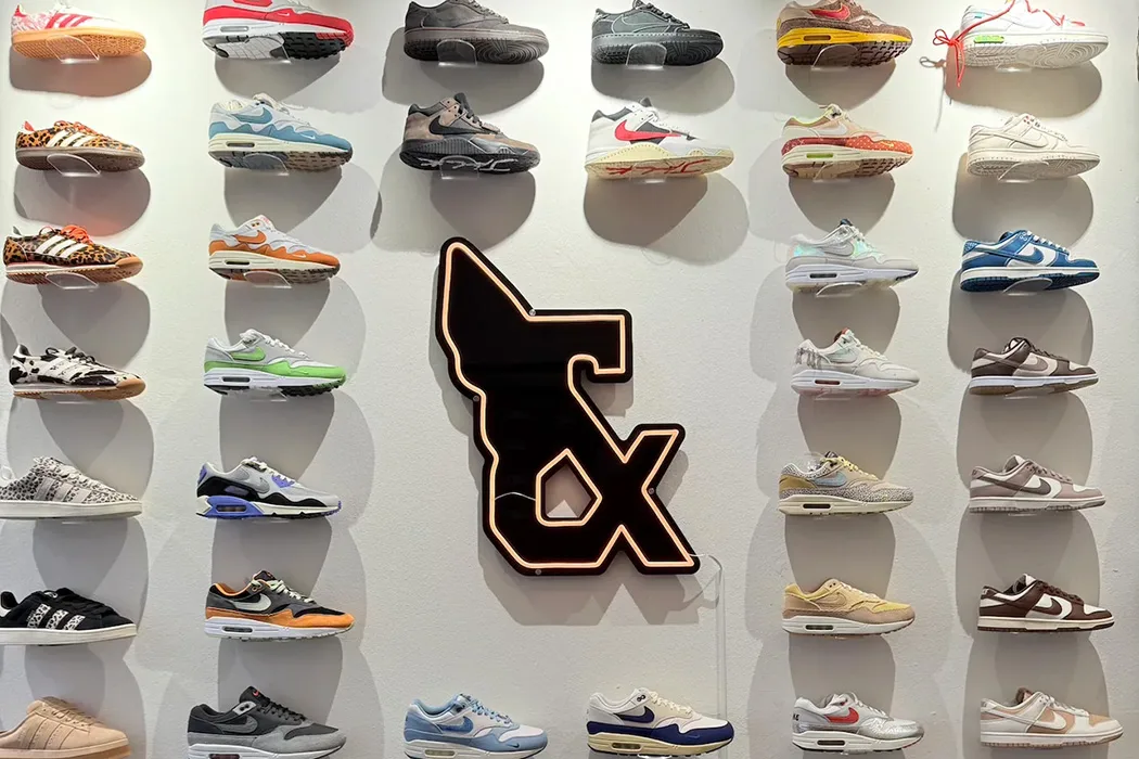 Sneakers & Laces