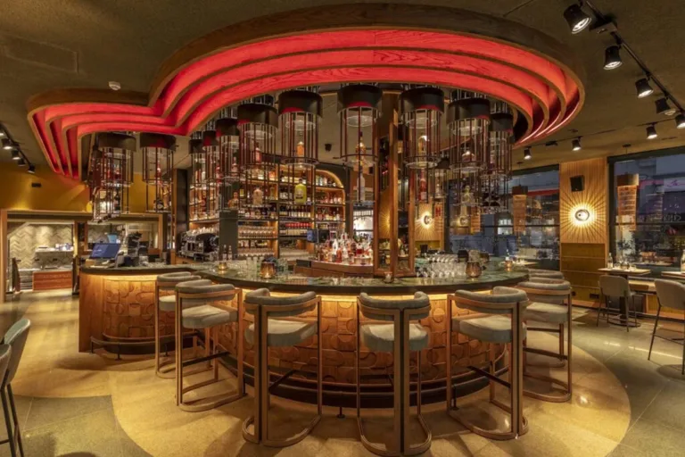Moya Tapas Club